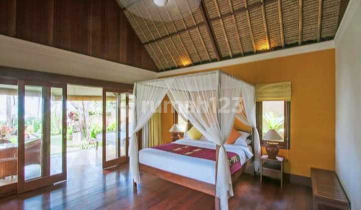 For Sale / Freehold: Luxury Beachfront Villas 4 Bedrooms, Jl. Pantai Cemagi, Badung, Bali