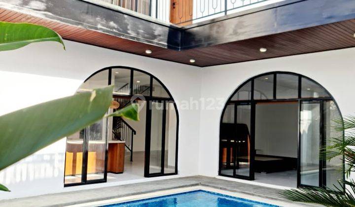 For Sale Villa Bangunan Masih Baru Berlokasi di Munggu Cepaka 1