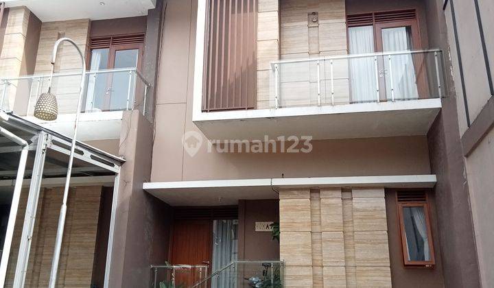 Rumah Modern 2 Lantai Lokasi Strategis Di Kota Bandung  1