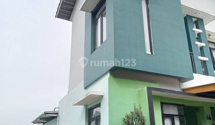 Rumah minimalis 2 lantai di Cimahi  2