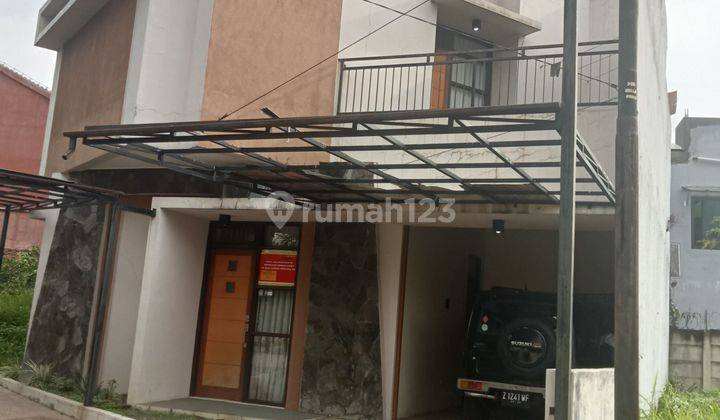 Di jual rumah di gede bage 2 lantai bagus lokasi strategis  2