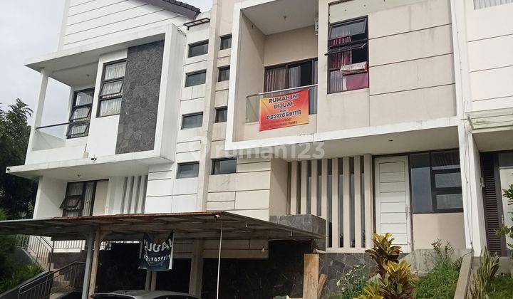 Rumah 2 lantai di Mandalajati siap huni 2