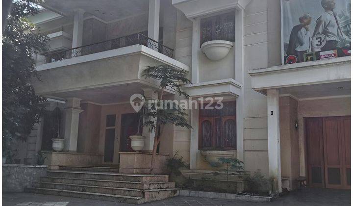 Di jual rumah di Cihapit lokasi strategis  1