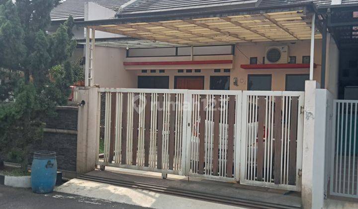 Rumah minimalis lokasi strategis di bandung  1