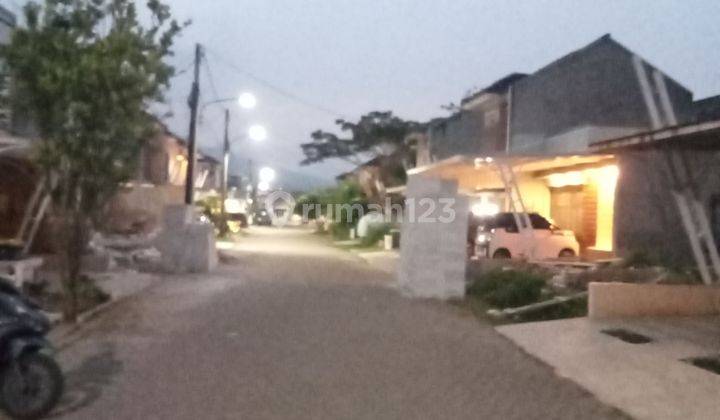 Rumah 2 lantai siap huni lokasi strategis  2