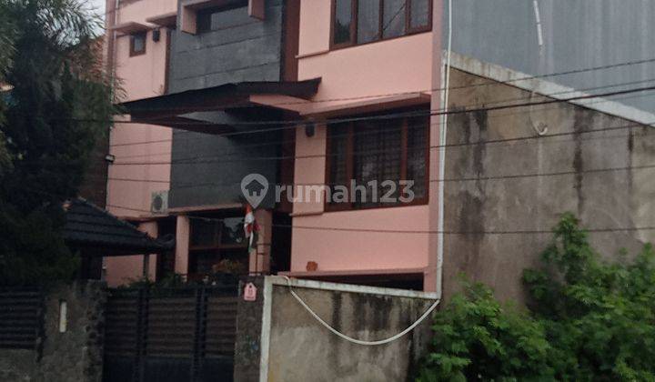 Rumah 2 Lantai Bagus Terawat Siap Huni Di Bandung  2