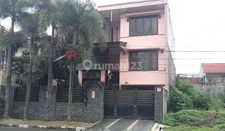 Rumah 2 Lantai Bagus Terawat Siap Huni Di Bandung  1