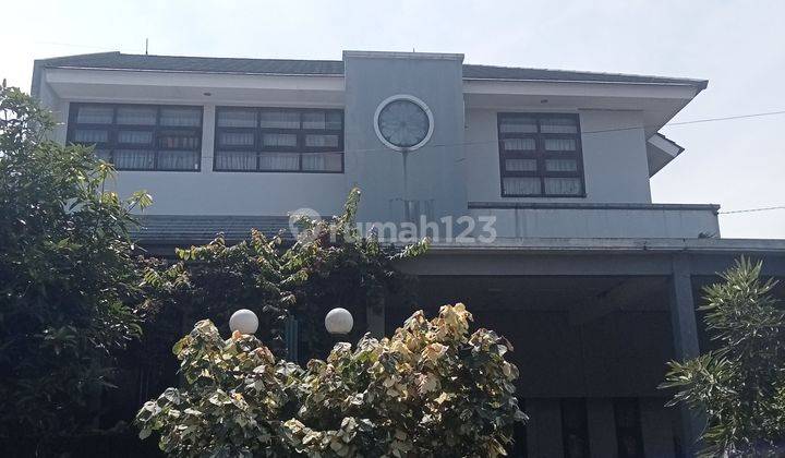 Rumah 2 lantai di Cisaranten lokasi strategis  1