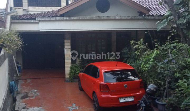 Rumah Asri Siap Huni Lokasi Tengah Kota Bandung  1