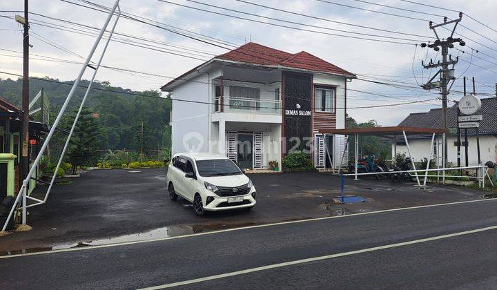 Rumah 2 lantai di samping jalan raya lokasi strategis  1