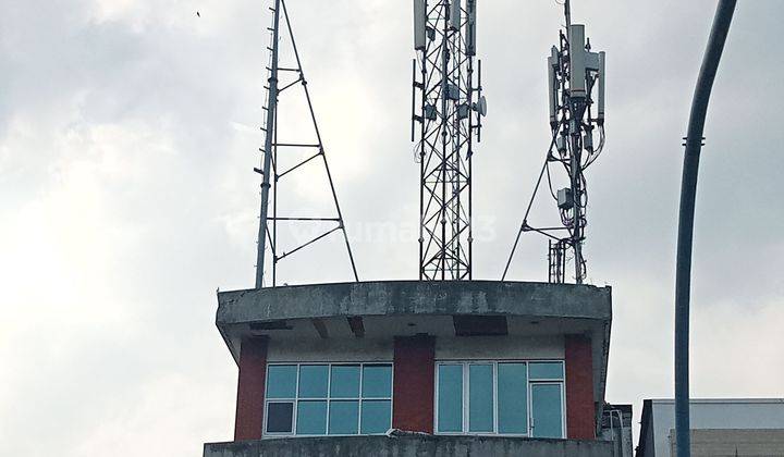 Gedung kantor 4 lantai lokasi strategis  2