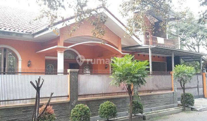 Rumah bagus terawat lokasi strategis di Kiaracondong  1