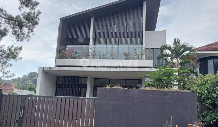 Rumah Modern 2 Lantai Bagus Udara Sejuk Di Lembang  1