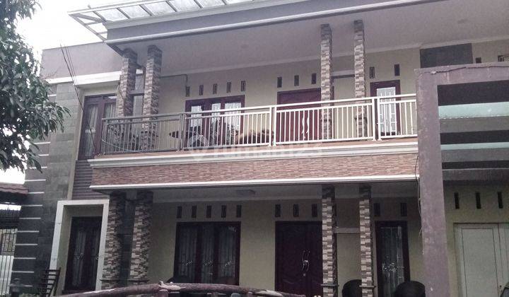 Rumah Lux 3 Lantai Lokasi Strategis Di Bandung  1