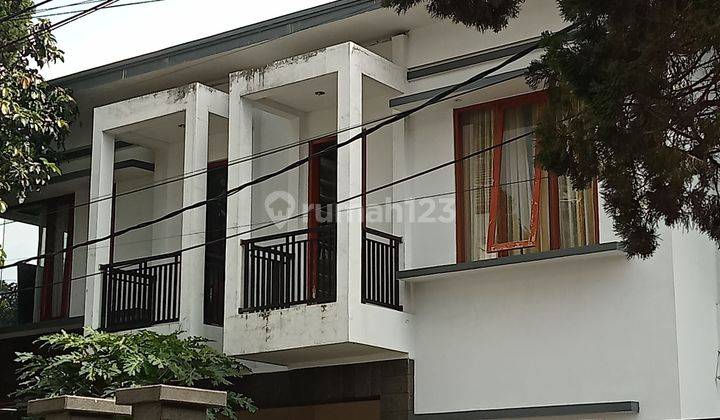 Rumah Modern 2 Lantai Lokasi Strategis Di Kota Bandung  1