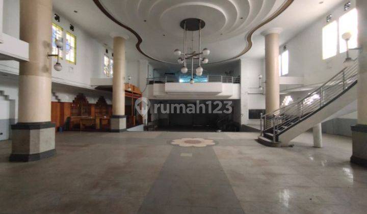 Ruang Usaha Bagus Lokasi Strategis Di Pusat Kota Bandung  1