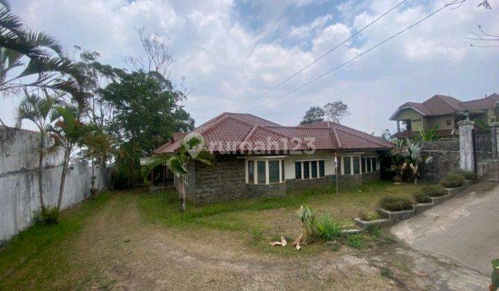 Rumah Sederhana Suasana Desa Di Bandung Barat 2