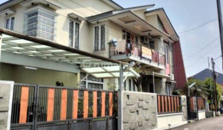 Rumah Hoki 2 Lantai Terawat Di Margaasih Bandung  1