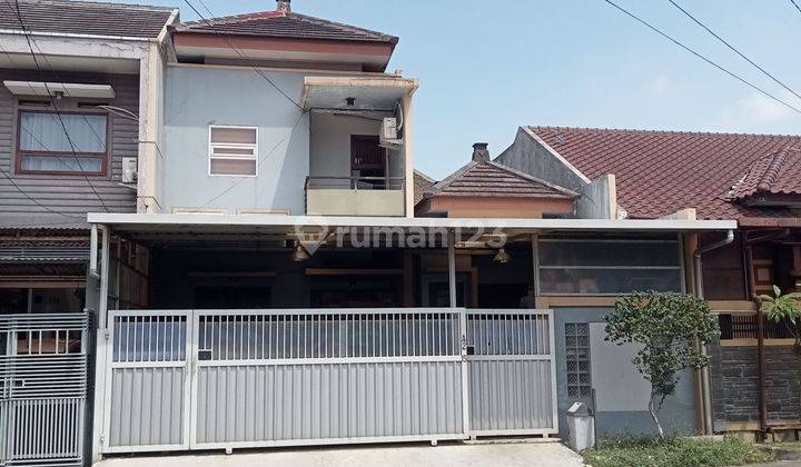 Rumah Minimalis Terawat Lokasi Strategis Di Kota Bandung  1