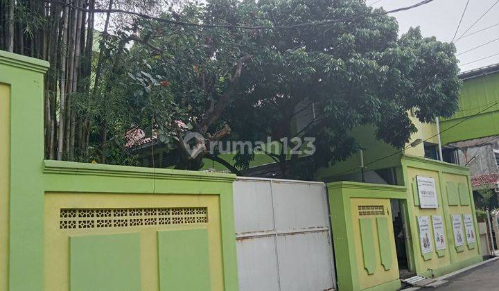 Gedung Sekolah 3 Lantai Bagus Di Lembang  1