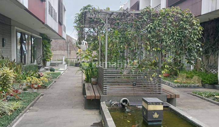 Rumah Lux 2 Lantai Lokasi Strategis Di Kota Bandung  2