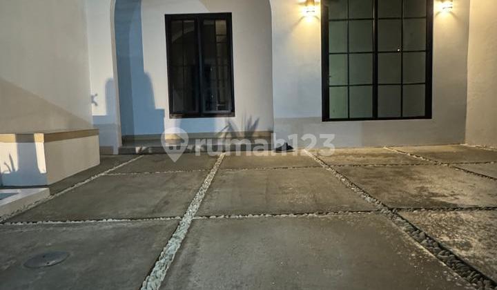 Rumah Cantik Modern Minimalis di Area Cihanjuang  2