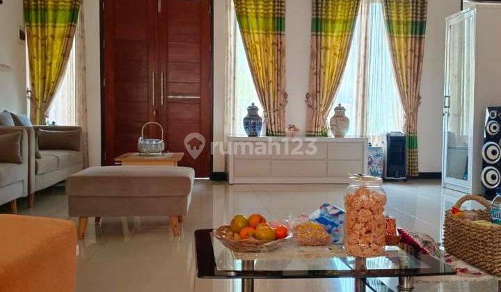 Rumah Bagus Terawat Siap Huni di Nata Endah 2 1