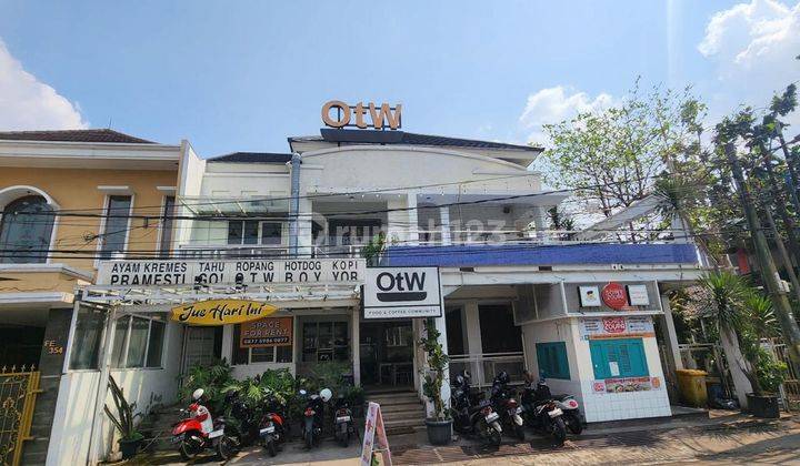 Tempat Usaha ex Resto Di Jalur Utama Grand Galaxy 2