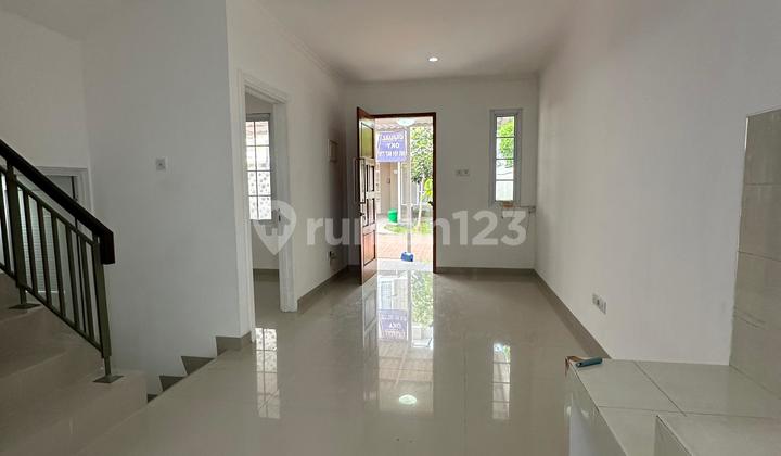 Downtown House for Rent - Paramount Semarang 2