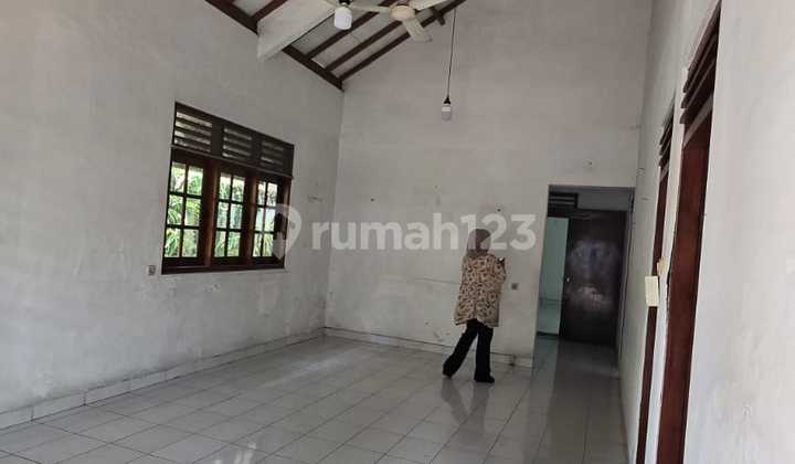 Rumah Dekat Undip Peleburan Raya - Semarang Tengah 2