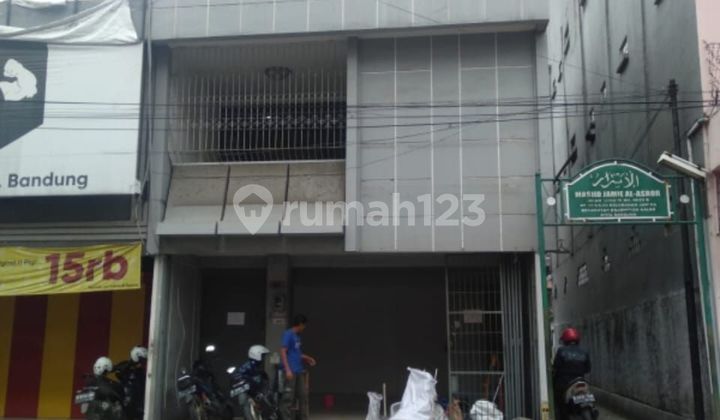 For quick sale: shop house on Cibadak two-way street. For quick sale: shop house on Cibadak two-way street.