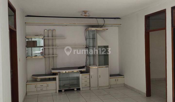 Di jual cepat rumah 1 lt di komplek Taman Sakura Indah 2