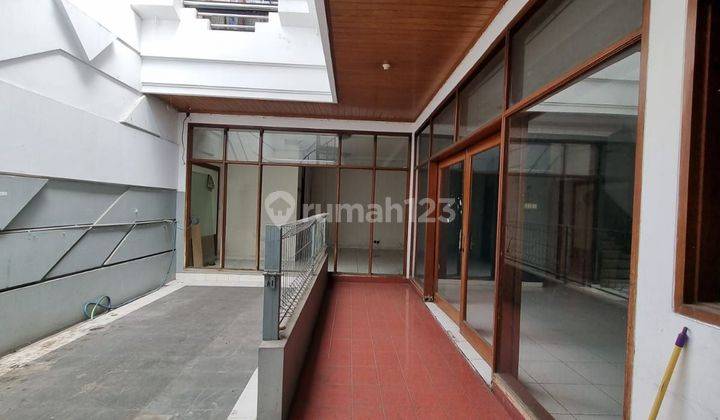 Di Jual Rumah Mewah Di Komplek Dadali 2