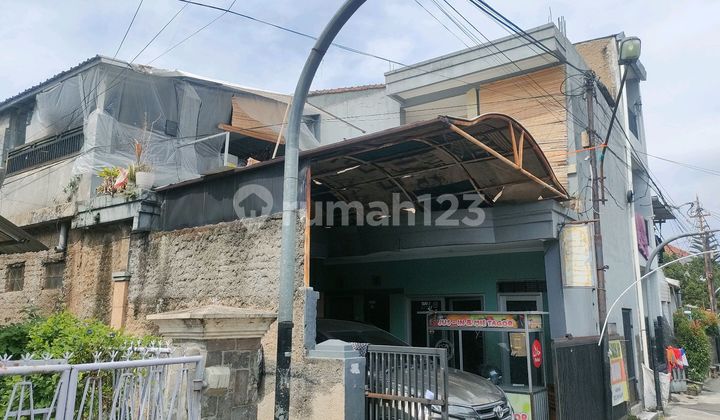 Di Jual Rumah 2 Lt Di Tengah Kota Hanya 20 Mtr Dr Otistaotista Di Jual Rumah 2 Lt Di Tengah Kota Hanya 20 Mtr Dr Otistaotista