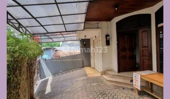 Dijual Rumah + 4 Kontrakan + 6 Kost Di Petogogan 1