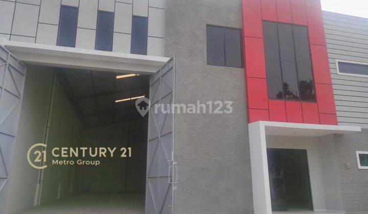 Unit Gudang di Kawasan Industri Pergudangan Marunda Center Bekasi