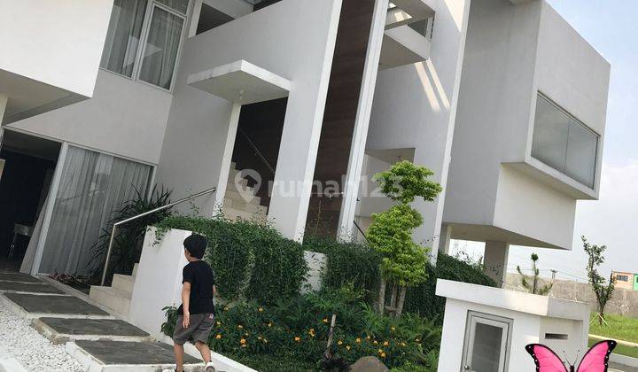 Rumah Bergaya Modern Siap Huni di Asera One East. Kota Harapan Indah, Bekasi 1