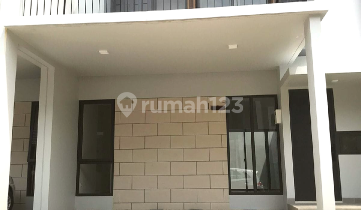 Termurah!! Rumah Dalam Cluster Dengan Attic Room,siap Huni,@wisteria Keppel Land Metland Menteng, Cakung, Jakarta Timur Termurah!! Rumah Dalam Cluster Dengan Attic Room,siap Huni,@wisteria Keppel Land Metland Menteng, Cakung, Jakarta Timur