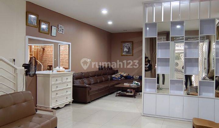 Rumah Cantik Maple Summarecon Bekasi Sudah Renov Semifurnish Dekat Pool 1