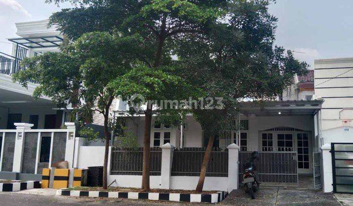 Di sewa Rumah row jalan 12 meter,Letak Strategis Dekat Stasiun, Halte Busway, Dan Plaza buaran, 1