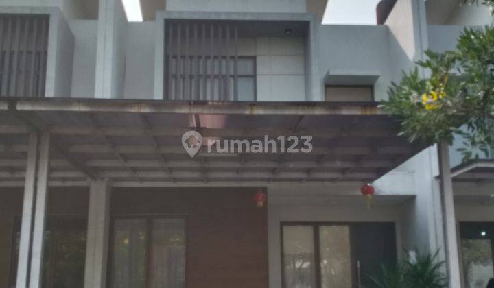 Turun Harga Rumah Lebar 6 Strandar Bonus Kanopi di Halaman Belakang Cluster Shinano Jakarta Garden City 1