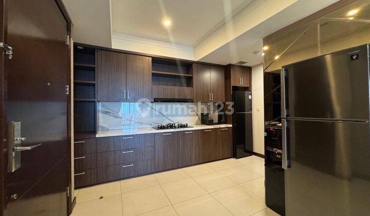 Apartement Casa Grande Phase 2 3 BR Furnished Bagus 2