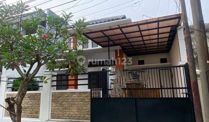 Disewakan Araya2, Bagus, Siap Huni, 1 1/2 Lt, Row Jln Terbesar 1