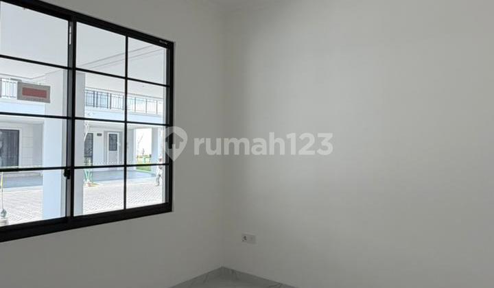 Bukit Nirmala Pik 2 6X12.5 House with Balcony For Sale Below Cost Price, Ready to Occup, Brand New 2