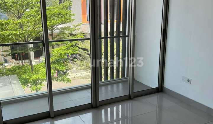 DISEWAKAN RUMAH DI PIK 2 UK 8X10 UNFURNISH DEKAT DENGAN TOL