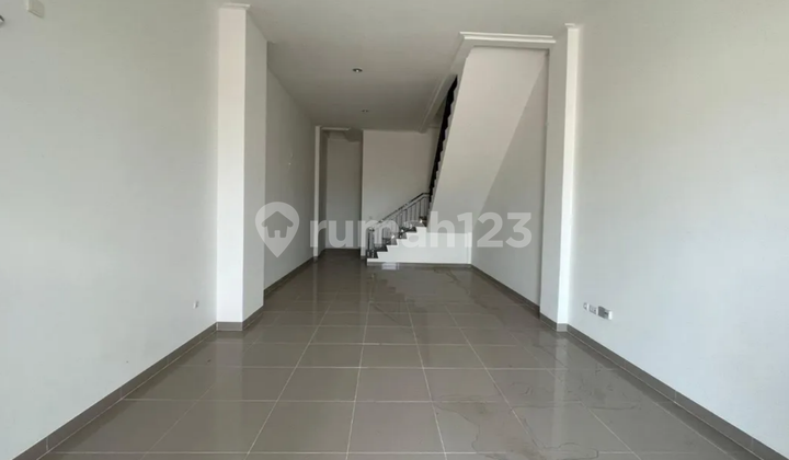 DIJUAL RUKO LARIVIERA 4,5X15 BOULEVARD PIK 2 3 LANTAI 