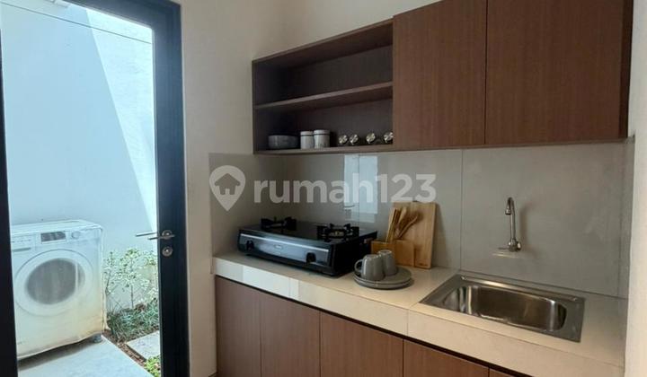 FOR SALE 8X16 UNFURNISHED NICE HOUSE IN BSD TANGERANG 2