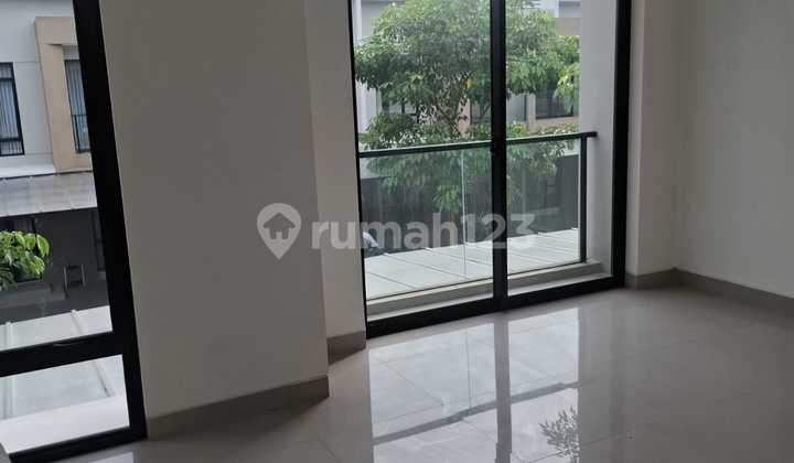 Disewakan Rumah di Millenial Pik 2 Uk 6X12,5 Unfunish Ada Tambahan 3 AC