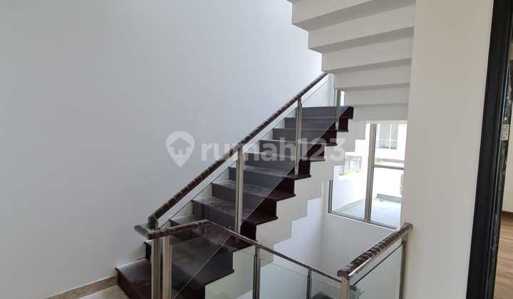 Dijual Rumah di Golf Island Pik 2 Uk 10X33 Sudah Full Renov Jadi Mewah 2