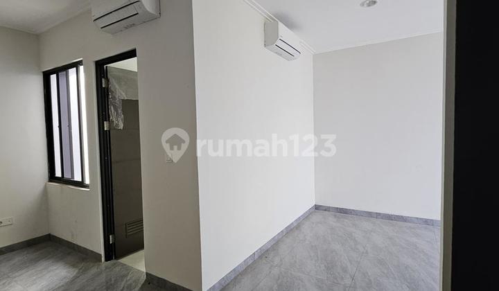 For Sale 2-Storey House in Millennial PIK 2 Size 8x12.5